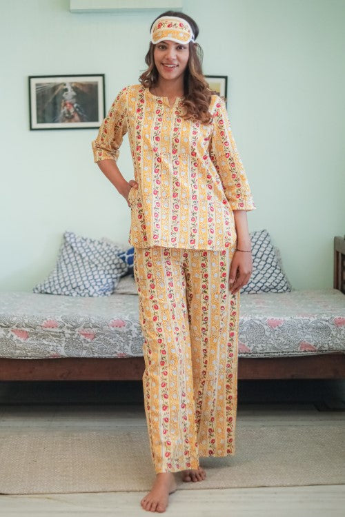 Sootisyahi 'Daisy Bliss'  Handblock Printed Pure Cotton Night Suit