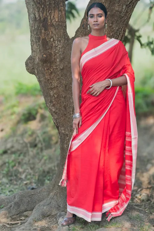 THE ICH Bengal Weaves. Handwoven Soft Cotton Saree - Crimson Glow