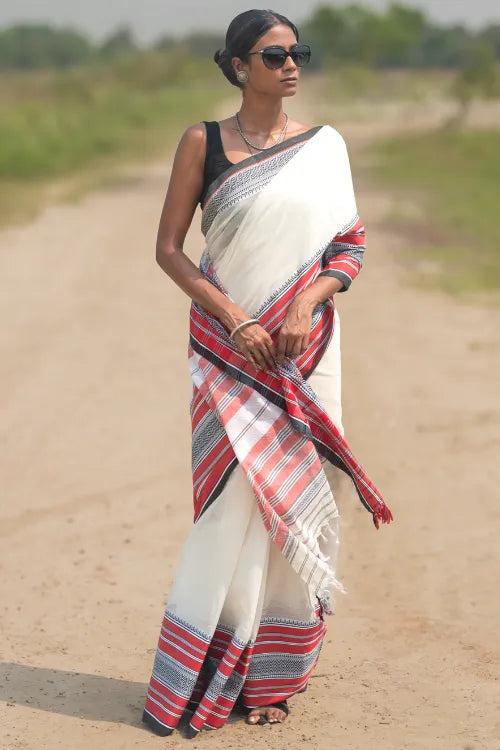 THE ICH Bengal Weaves. Handwoven Soft Cotton Saree - Ivory Tartan