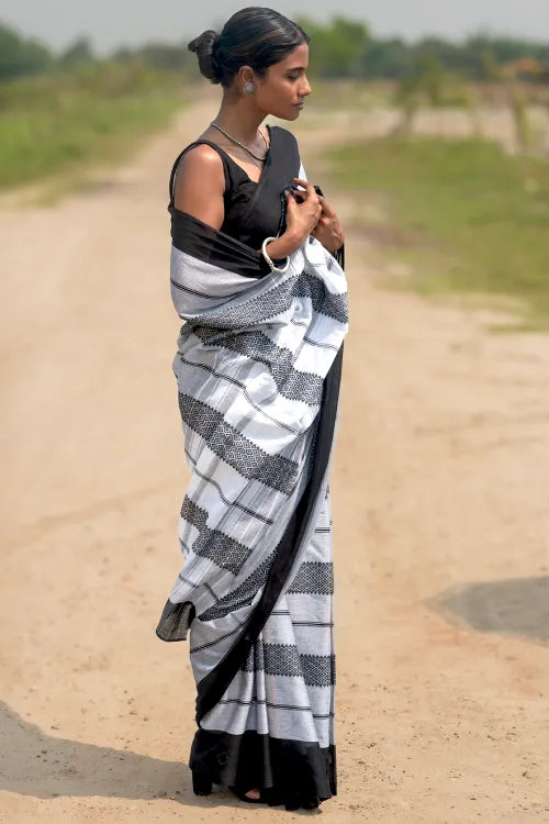 The ICH Bengal Weaves. Handwoven Cotton Saree - Chandrima