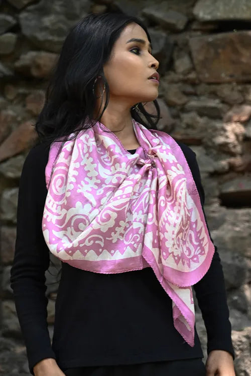 The ICH Light & Soft. Handcrafted Silk Batik Scarf - Mauve Vines