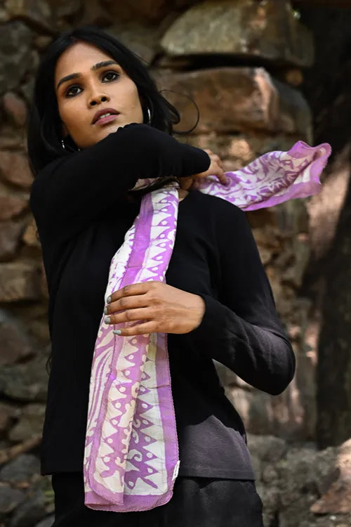 The ICH Light & Soft. Handcrafted Silk Batik Scarf - Lavender Vines