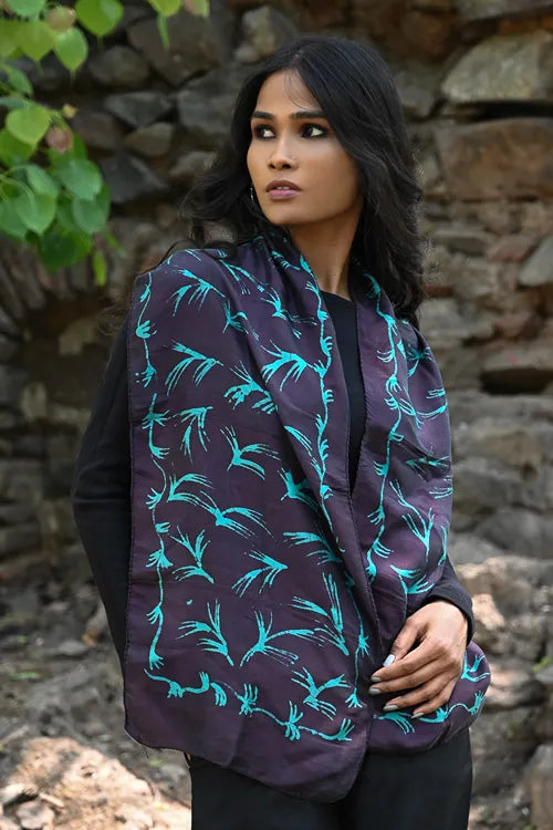 The ICH Light & Soft. Handcrafted Silk Batik Scarf - Midnight Vine