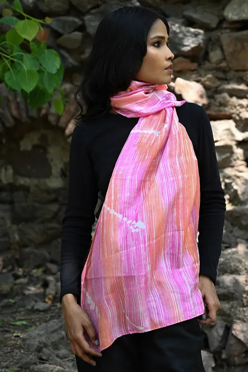 The ICH Light & Elegant. Handcrafted Silk Batik Stole - Pink Splatter