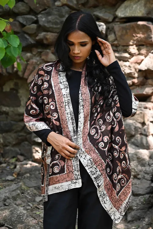 The ICH Light & Elegant. Handcrafted Silk Batik Stole - Cocoa Spiral