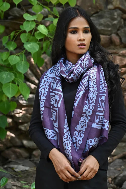 The ICH Light & Elegant. Handcrafted Silk Batik Stole - Royal Aubergine