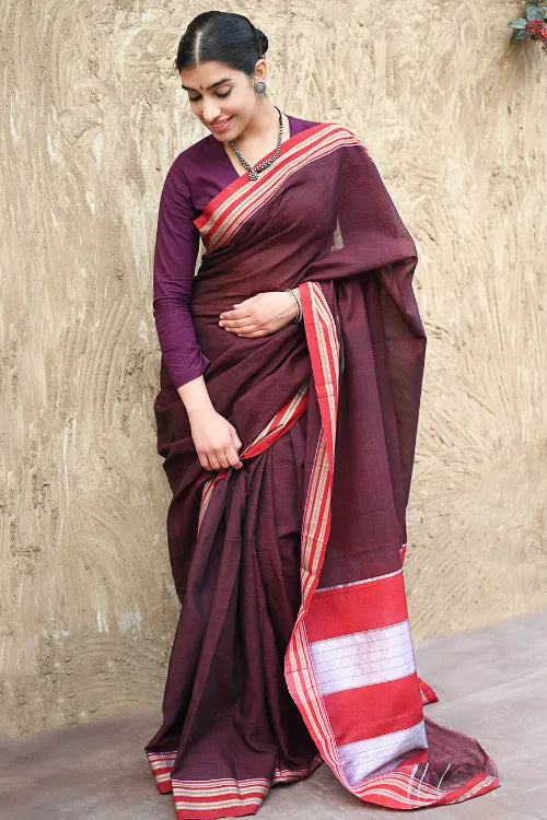 Deccan Elegance. Cotton Blend Self Striped Ilkal Lugdi Saree - Jaswanti