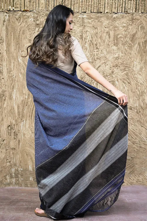 Ethnic Elegance. Handwoven Pateda Aanchu Cotton Saree - Neela Kattam