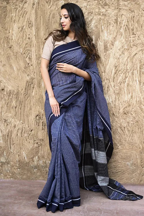 Ethnic Elegance. Handwoven Pateda Aanchu Cotton Saree - Neela Kattam