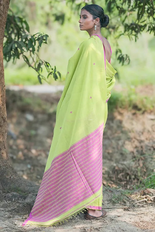 The ICH Bengal Weaves. Handwoven Soft Mul Cotton Saree - Pink Parrot