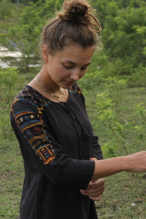 Porgai 'Black Irakkaikal' Hand Embroidery Cotton Kurta
