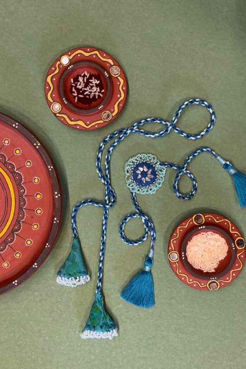 Antarang Asmani Jumki Bhai-Bhabhi Rakhi Set
