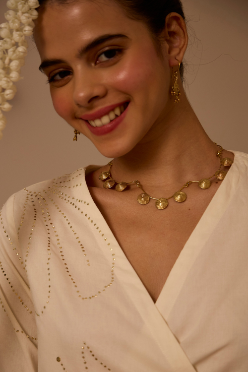 Miharu Embossed Beauty Handmade Brass Necklace Online