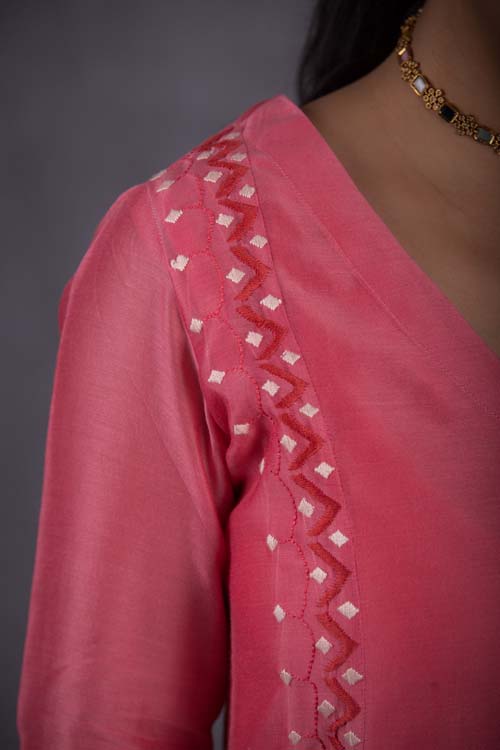 Urmul Desert Crafts Roshni Chanderi Pink Kurti With Soof Hand Embroidery