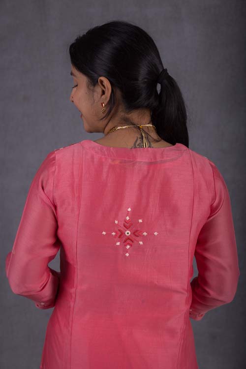 Urmul Desert Crafts Roshni Chanderi Pink Kurti With Soof Hand Embroidery