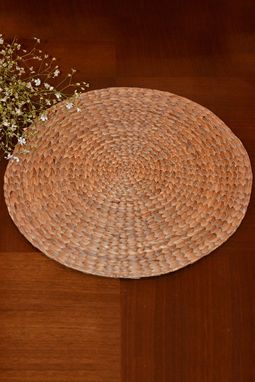 Dharini Water Hyacinth Round Mat (15Inch)