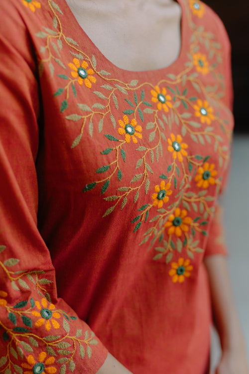 Okhai 'Dusk' Embroidered Cotton Handloom Kurta | Relove
