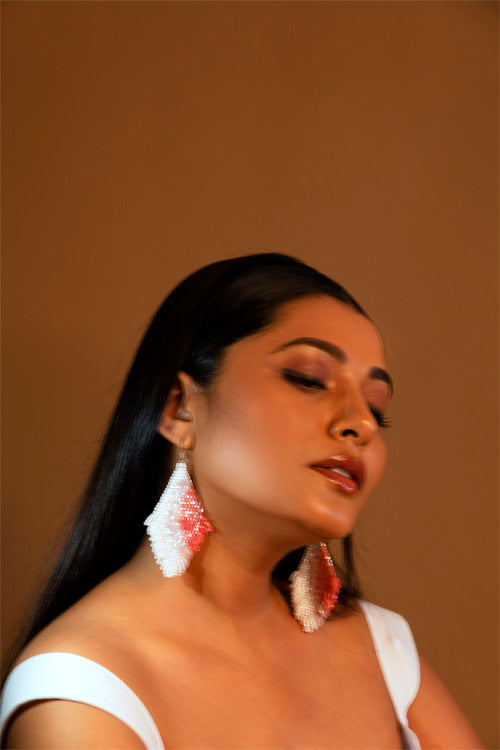 Melo Studio Edith White-Peach Hand Beaded Earrings