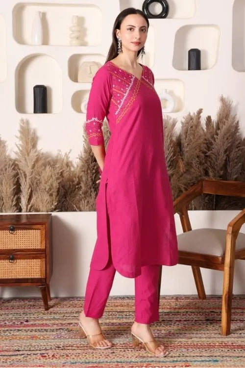 Urmul Sindhi Embroidery SANTOSH Pink Kurta - Pant Set