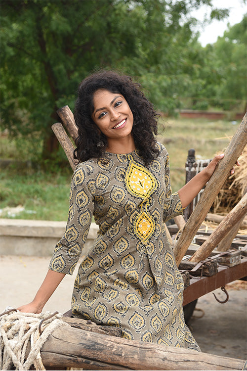Okhai 'Vira' Appliqué Cotton Ajrakh Dress | Rescue