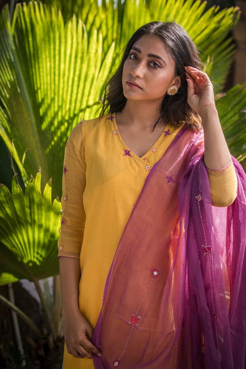 Urmul Alisha Embroidered Yellow Kota Doria Kurti Set For Women Online