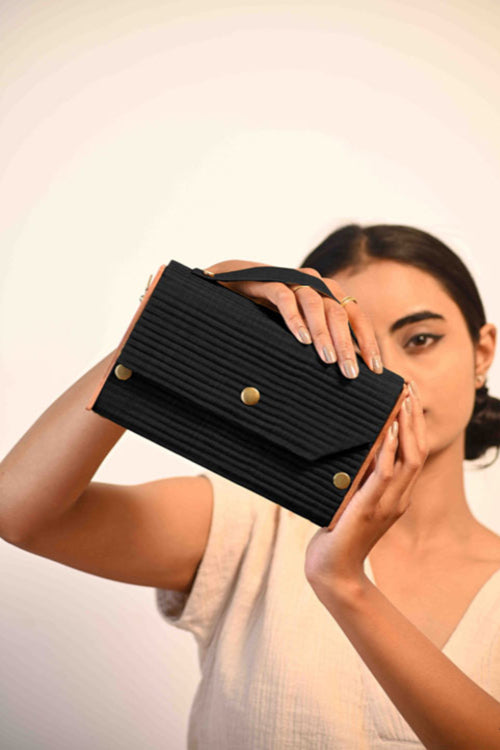 Lukka Chuppi Black Sea Box Clutch