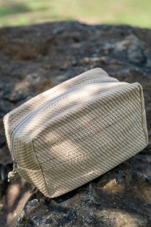 Veni Hand-Woven  Wide Pouch