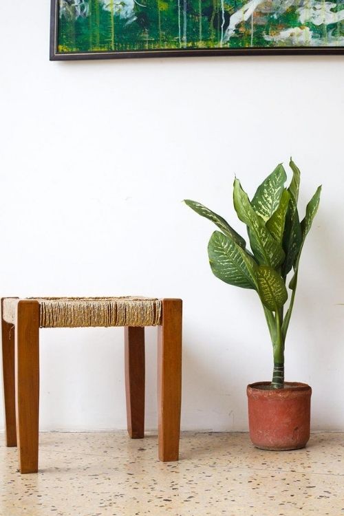 Lustrous Duckling Jute & Gold Stool