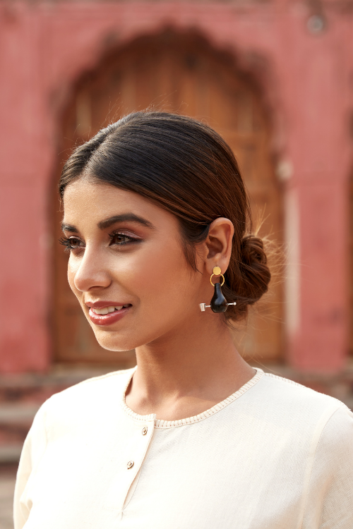 Kabbish'S Surahi And Glass Earrings, Black Pottery