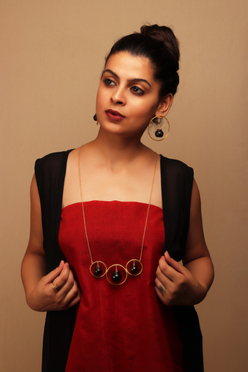 Kabbish'S Black Pottery Handi Chained Necklace