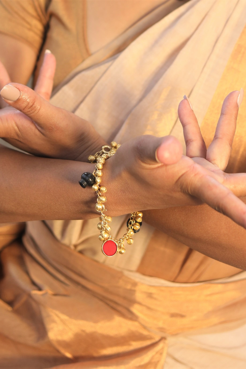 Kabbish'S Bharatnatyam Ghungroo Bracelet,Black Pottery