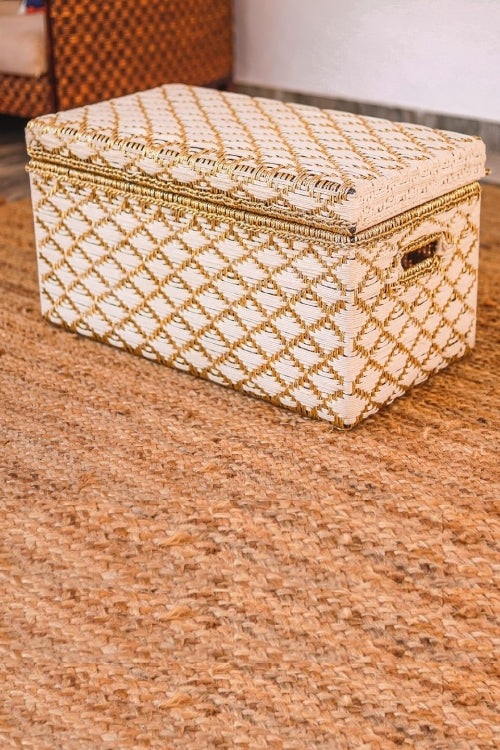 Sirohi Taara White & Gold Trunk