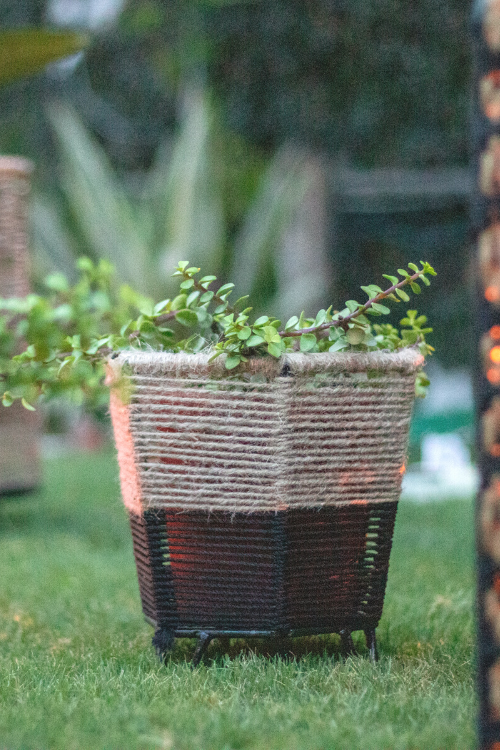 Sirohi Rustic Cotton & Jute Planter