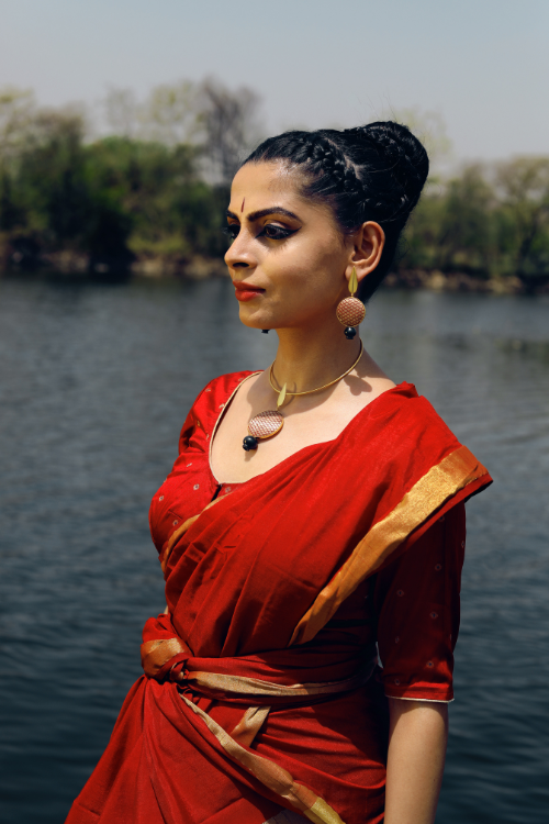 Kabbish'S Red Silk Weave Bharatnatyam Earrings, Black Pottery