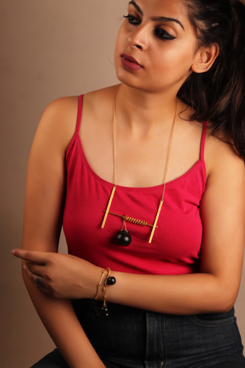 Kabbish'S Ghirni Chained Necklace , Black Pottery