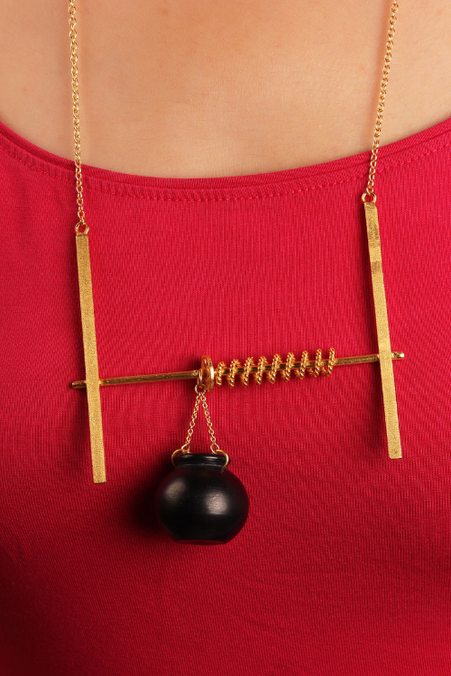 Kabbish'S Ghirni Chained Necklace , Black Pottery