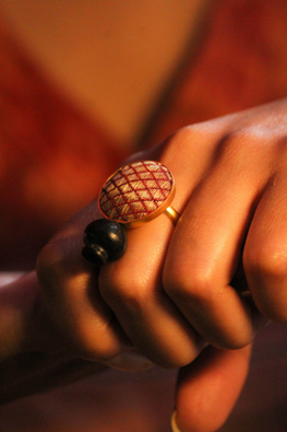 Kabbish'S Bharatnatyam Ststement Ring, Black Pottery