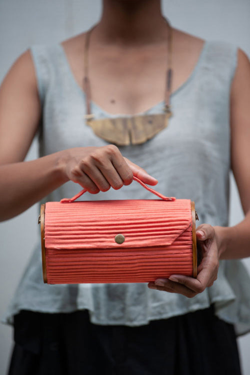 Lukka Chuppi Wild Peach Round Clutch