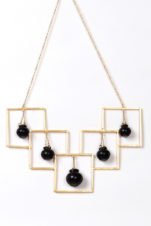 Kabbish'S Black Pottery Handi Necklace