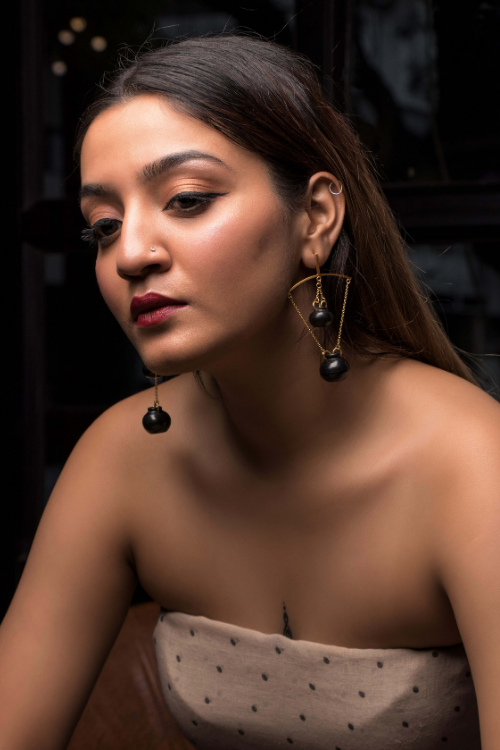 Kabbish'S Handi Dangle Earrings With Black Pottery