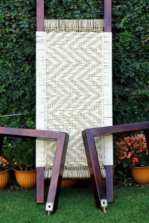 Sirohi Siya Cotton & Gold Plastic Wooden Bench