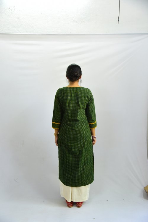 Sadhna 'Dheladi' Green Tanka And Applique Work Long Cotton Kurta