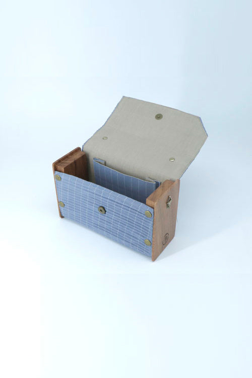 Lukka Chuppi Summer Sky Box Clutch