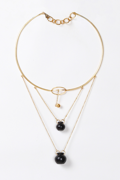 Kabbish'S Pyau Necklace Of Black Pottery