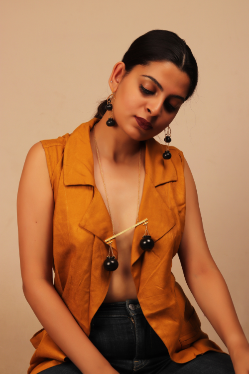 Kabbish Black Pottery Handi Necklace