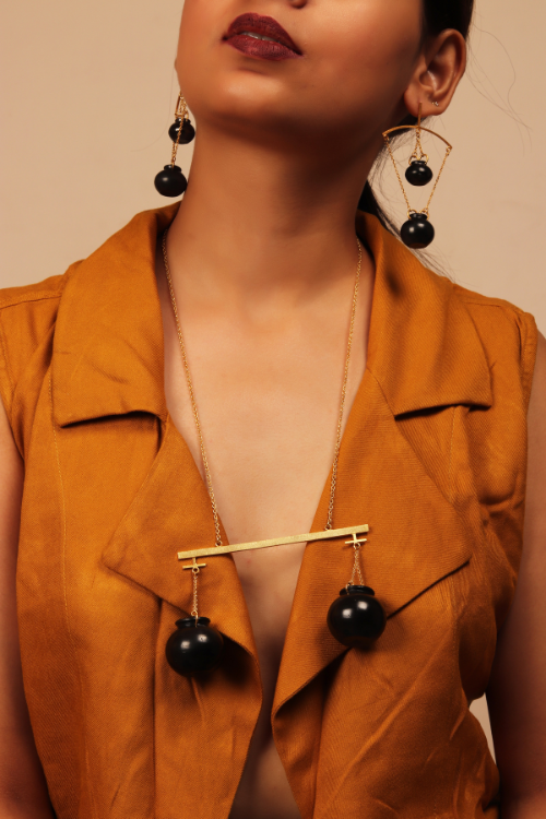 Kabbish Black Pottery Handi Necklace