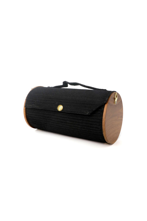 Lukka Chuppi Black Sea Round Clutch