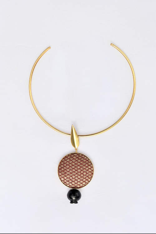 Kabbish'S  Red Silk Weave Bharatnatyam Necklace, Black Pottery