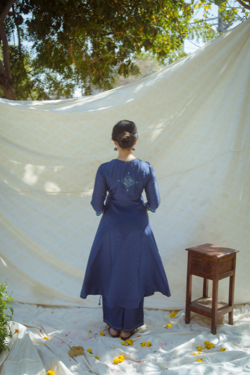 Urmul'Bavari' Sitara'  Kurti.(2Pc Kurta And Pant  )