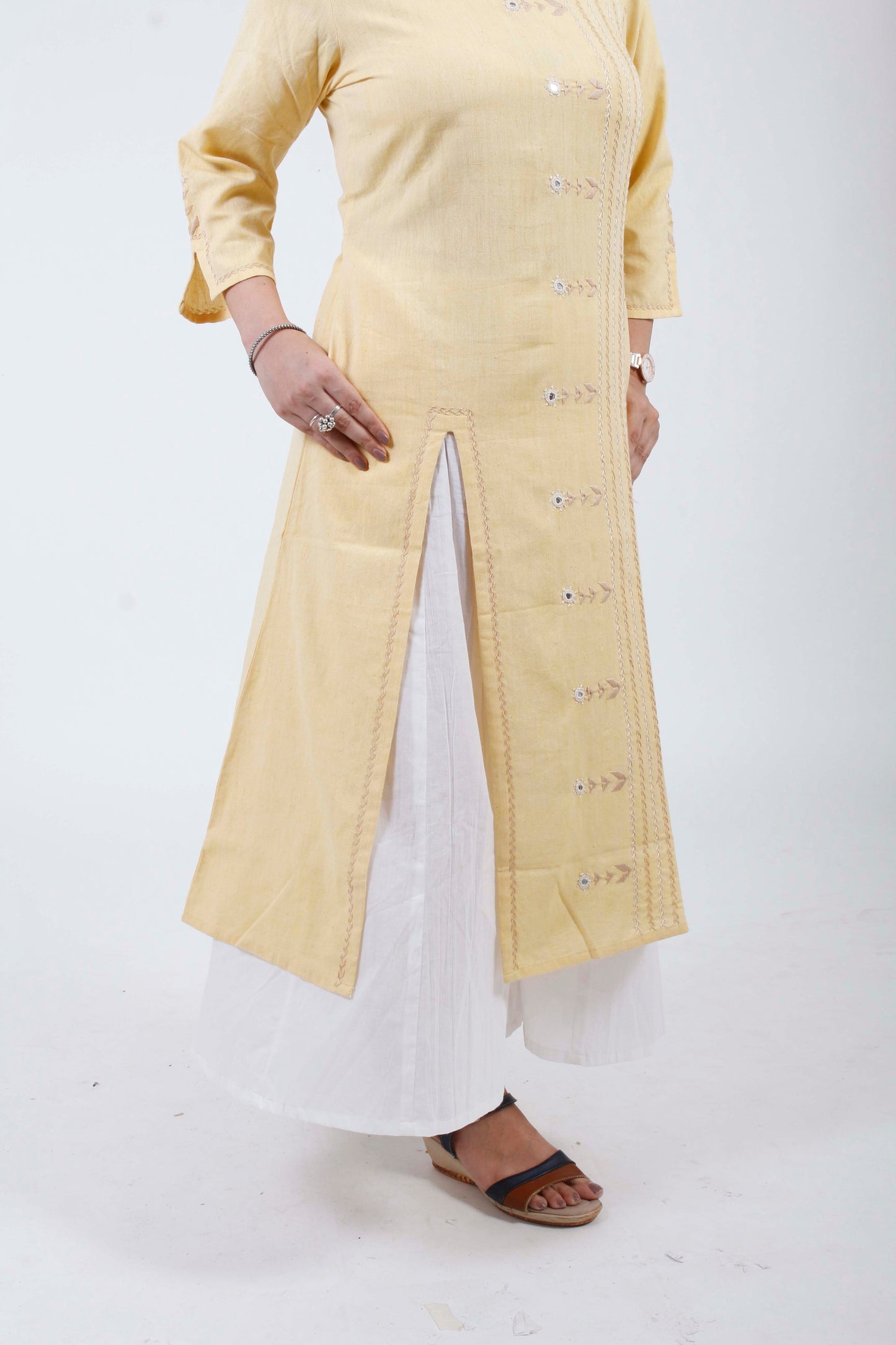 Urmul Aasam Hand Embroidered Yellow Cotton Handloom Kurta Online